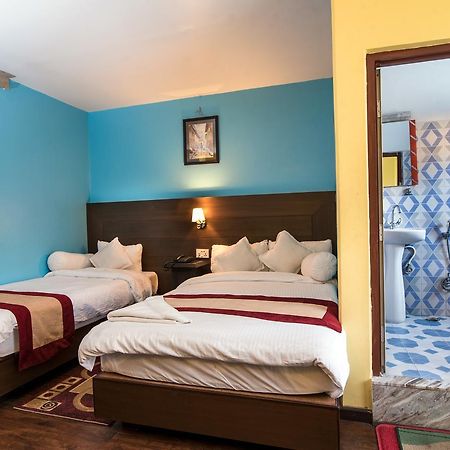 Hotel Rosemary Homes Pokhara Bagian luar foto